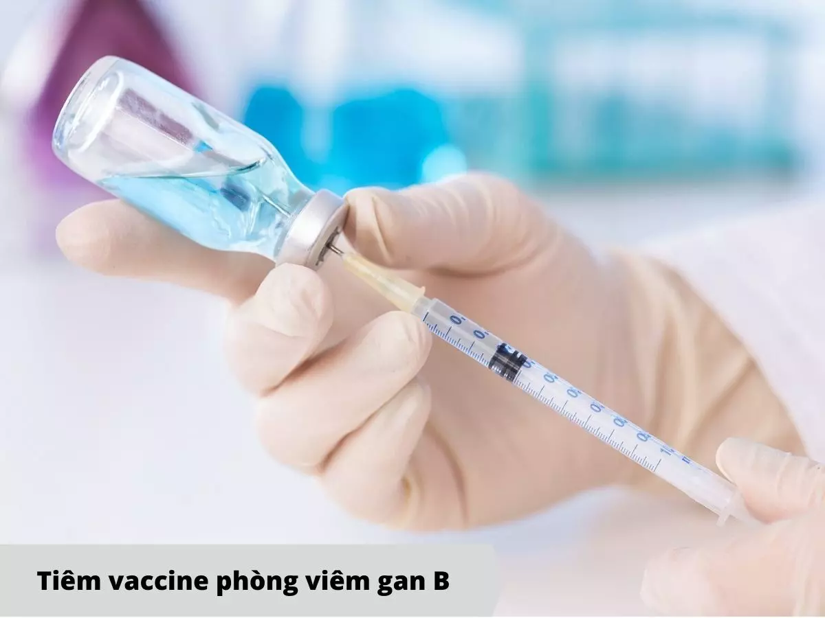 tiem-vaccine-phong-viem-gan-b-la-cach-phong-tranh-u-gan-da-o.webp